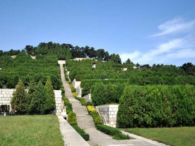 天津清东陵公墓